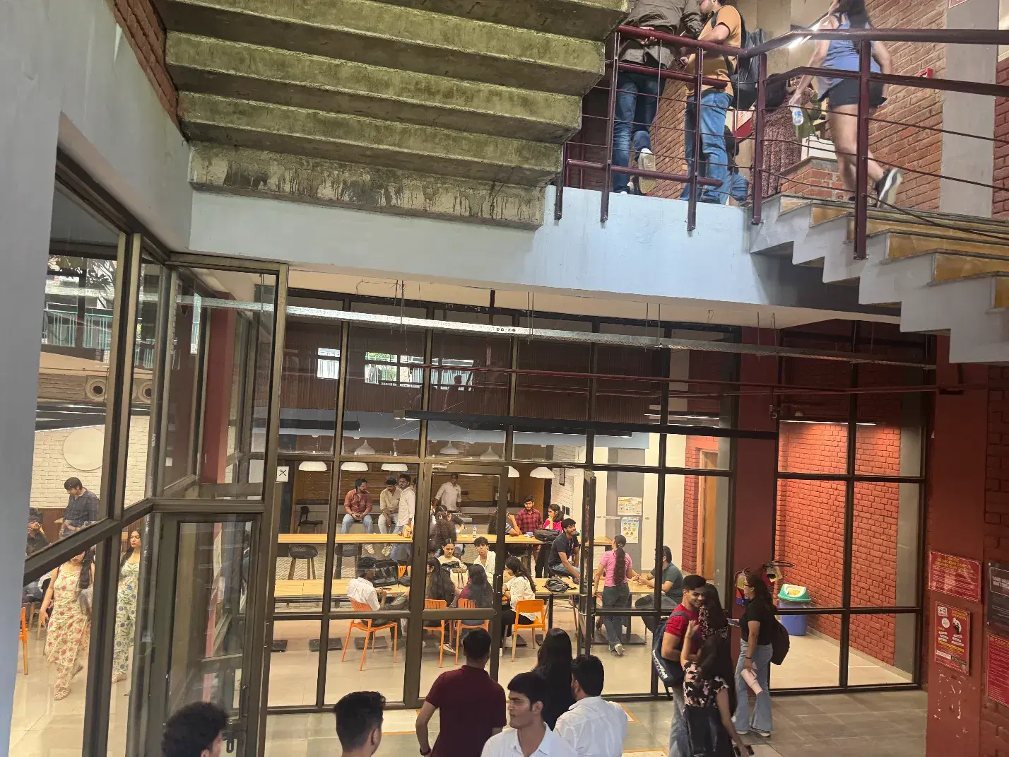 IILM University Gurgaon Cafeteria photo 1